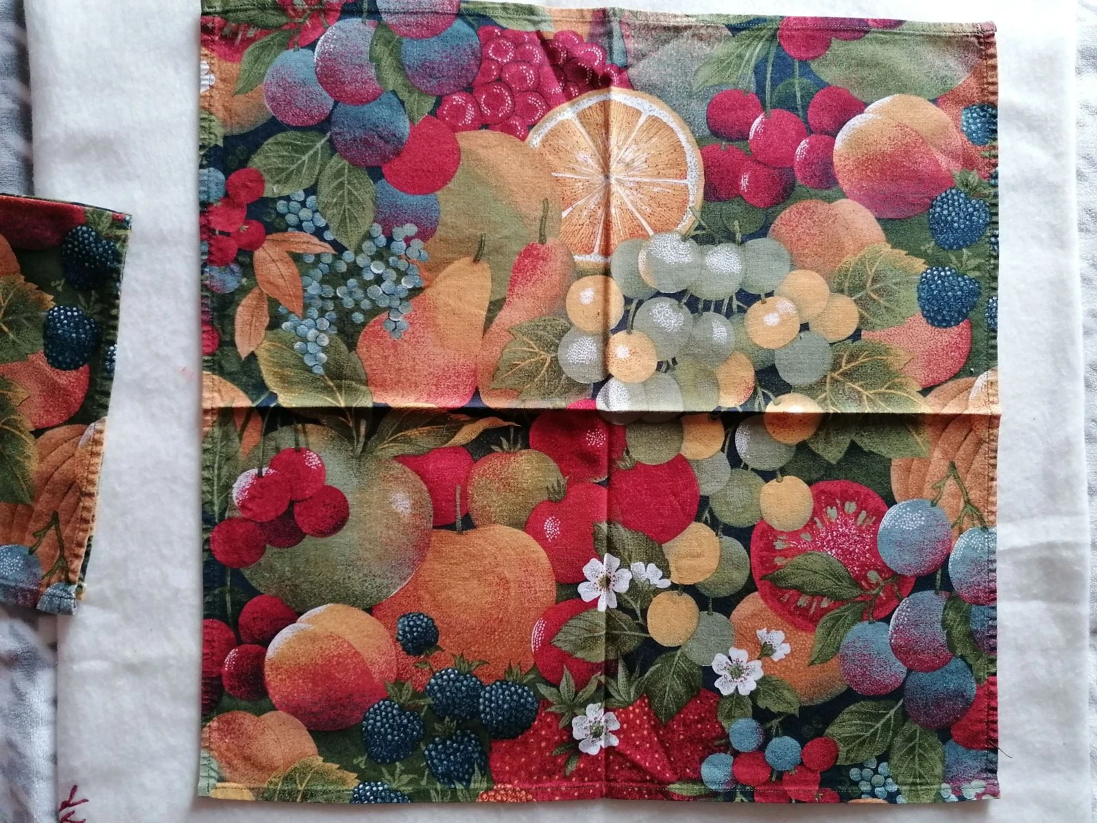 4 Vintage Summer Fruit Table Napkins – photo 3